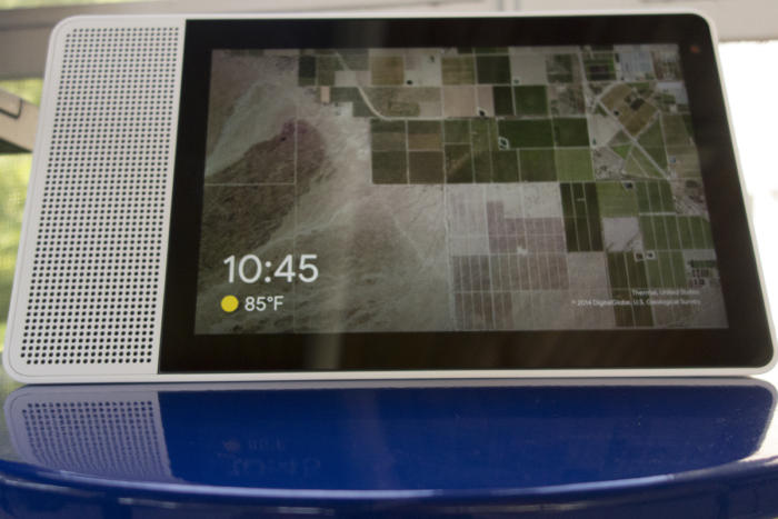 Google’s Lenovo Smart Display